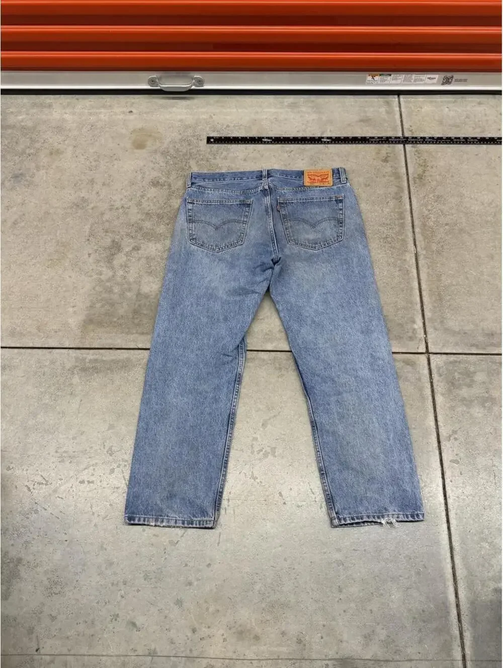 vintage levis 505 faded blue straight leg jeans size 36 x 30